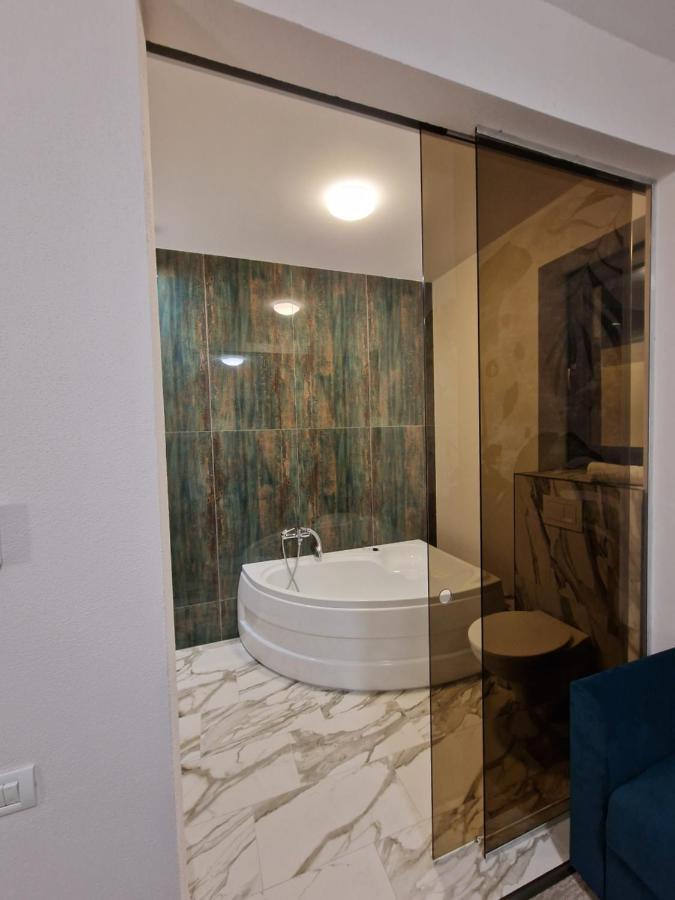 Art'S Luxury Boutique Hotel ออราแด ภายนอก รูปภาพ